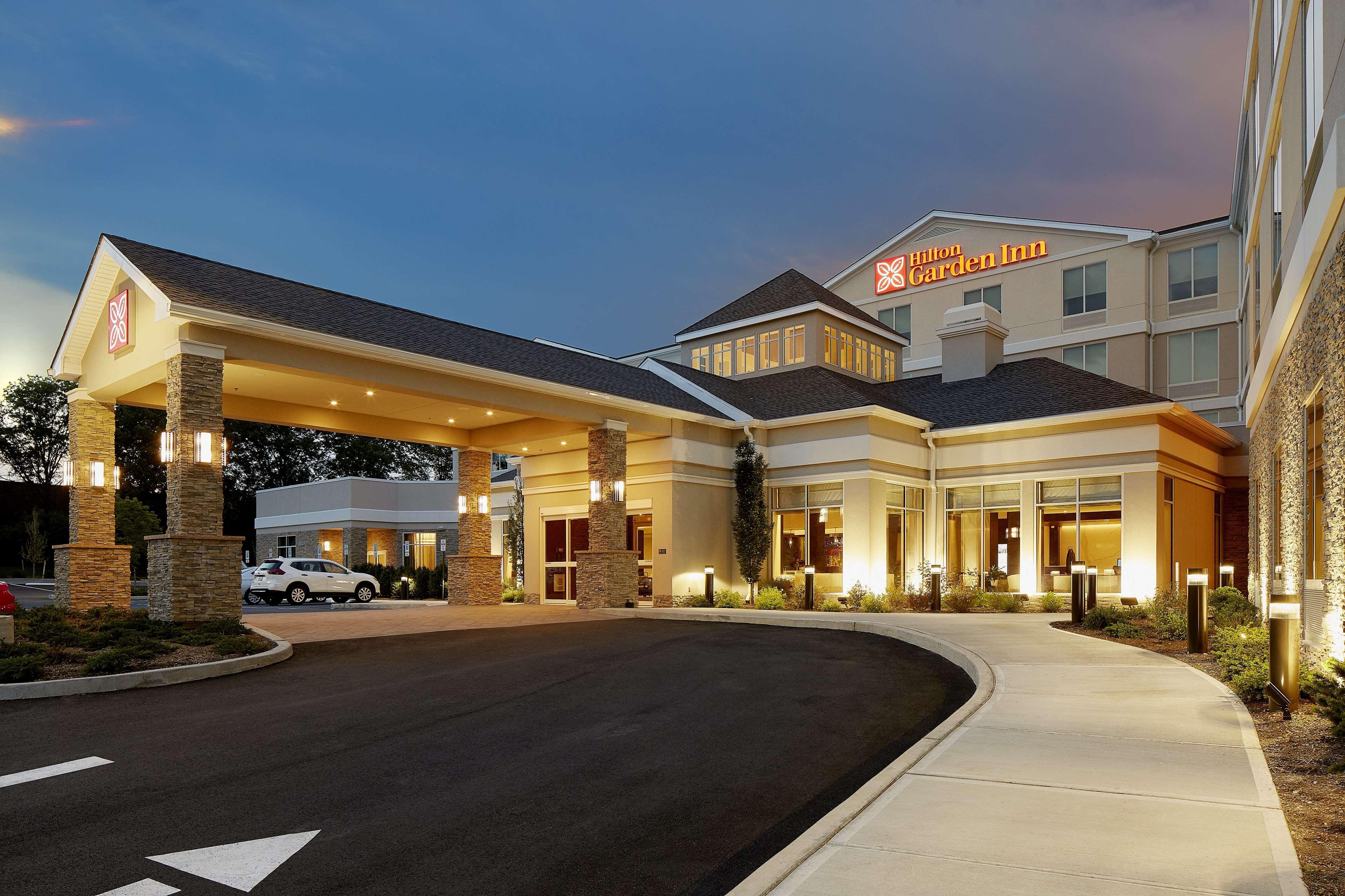 Hilton Garden Inn Roslyn Exterior photo